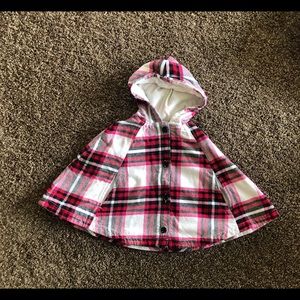 Crazy 8 plaid cape